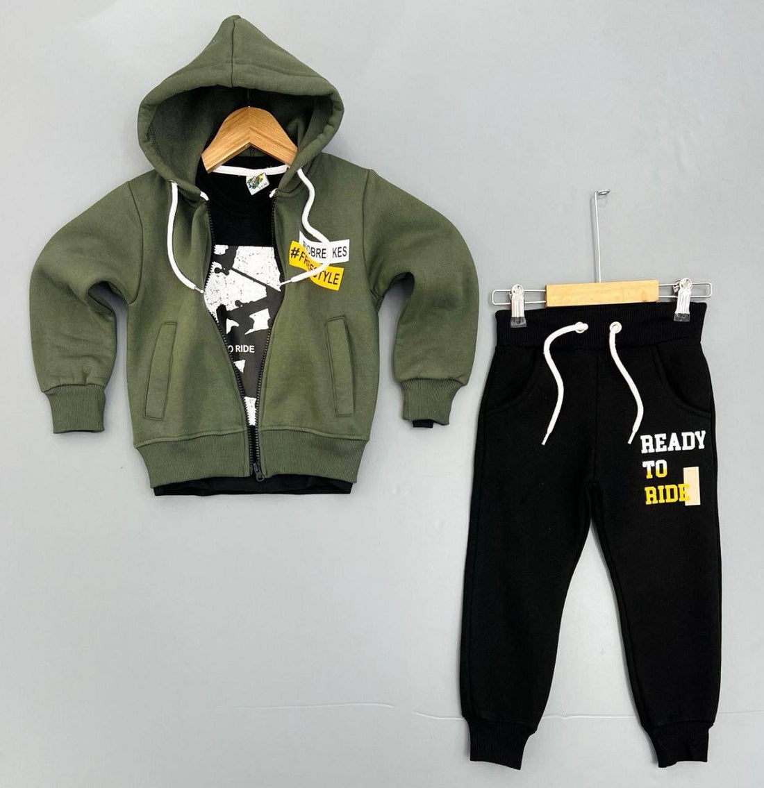 Ensemble 3 pièces pantalon jogging et veste imprimé FREESTYLE pour enfant garçon de 3 à 10 ans - Karasmoode